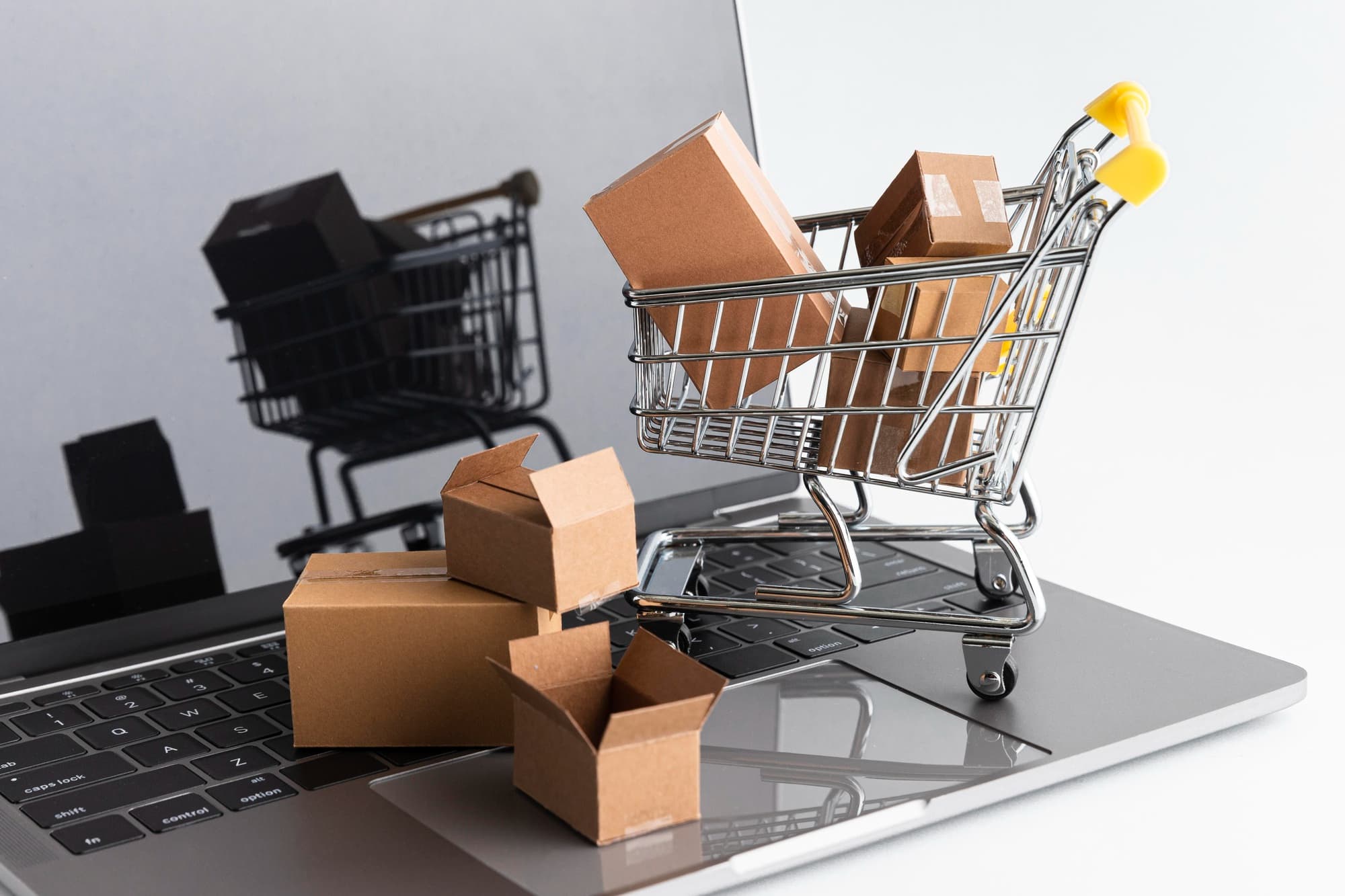 E-commerce marketplace transactions and logistics